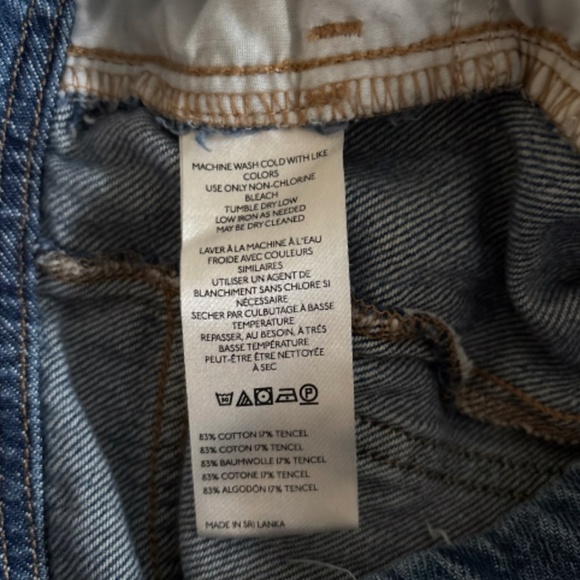 The Adi Patterned Mid-Rise Flare Jeans by Pilcro 26 - Picture 5 of 5